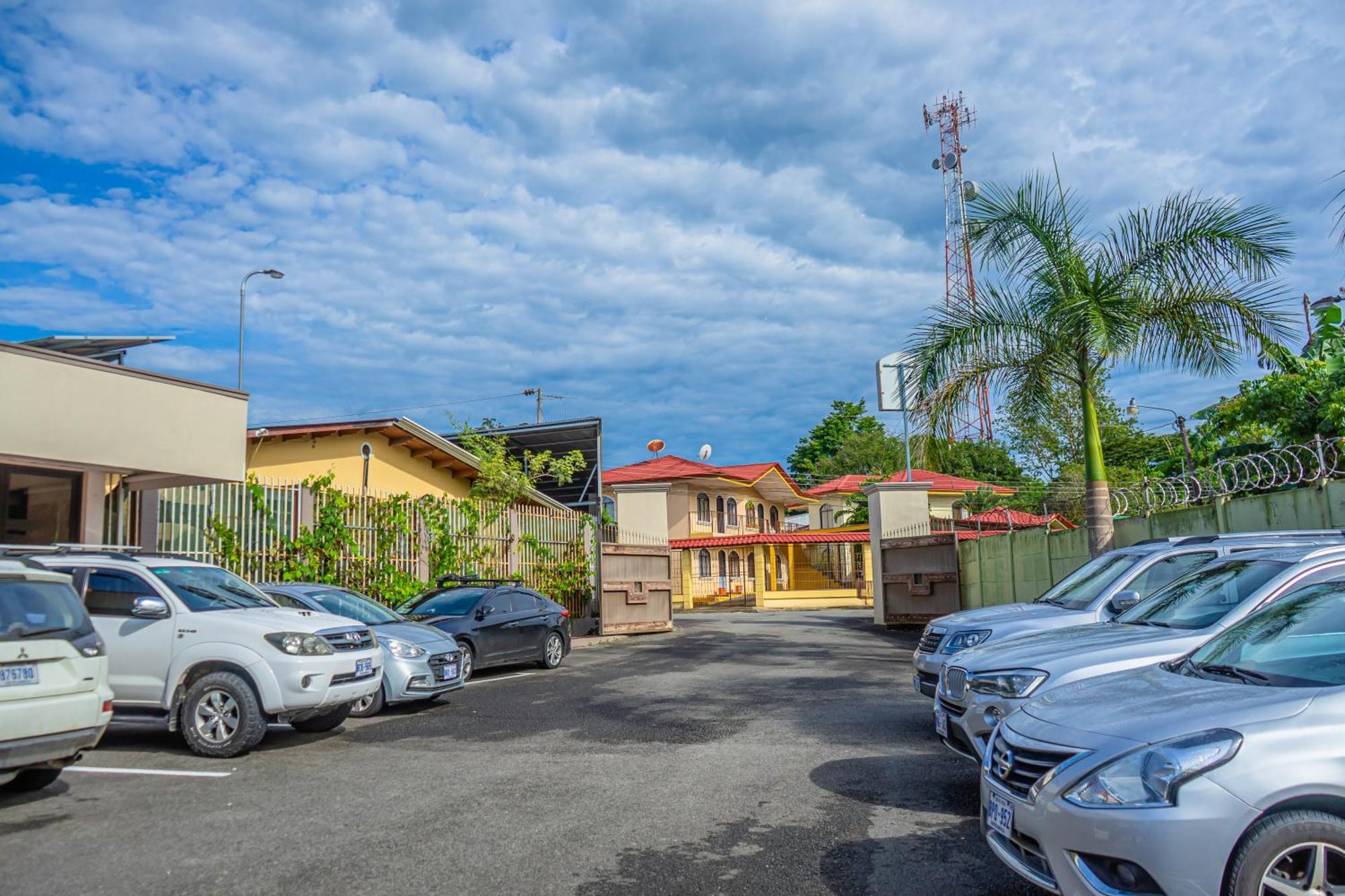 Hotel Zima San Isidro De El General Exterior photo